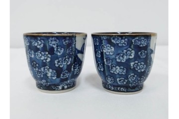 加藤利昌　京焼　青華小梅花鳥文　徳利一対　猪口5客　職人技が光る酒器揃　(R-084771)