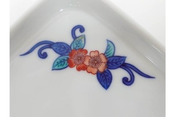 今泉今右衛門　錦　唐花文　約13cm　4.2寸　上品な佇まいの銘々皿5枚セット　(R-084772)