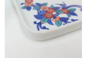 今泉今右衛門　錦　唐花文　約13cm　4.2寸　上品な佇まいの銘々皿5枚セット　(R-084772)