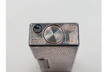 イギリス　dunhill(ダンヒル)　波模様(ウェーブ)　シルバー　24/63　格調高く彩るローラガスライター　(R-084779)