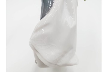 スペイン製　LLADRO(リヤドロ)　「幸せのはじまり」　フィギュリン　定価約9万6800円相当　品質保証書・箱付き　(R-084787)