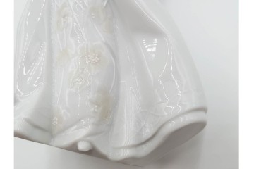 スペイン製　LLADRO(リヤドロ)　「幸せのはじまり」　フィギュリン　定価約9万6800円相当　品質保証書・箱付き　(R-084787)