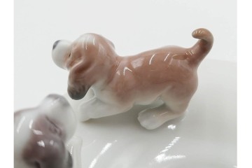 スペイン製　LLADRO(リヤドロ)　「ハッピーティータイム」　犬と猫のペア　カップ&ソーサー2客セット　品質保証書・箱付き　(R-084788)