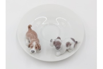 スペイン製　LLADRO(リヤドロ)　「ハッピーティータイム」　犬と猫のペア　カップ&ソーサー2客セット　品質保証書・箱付き　(R-084788)