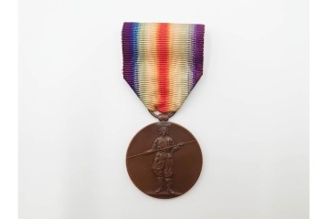 当時物!　旧日本軍(大日本帝国陸軍)　第2種射撃章・戦没従軍記章・戦捷徽章・コンパス(出動記念の刻印入り)・勲章吊り金具の5点セット　(R-084793)