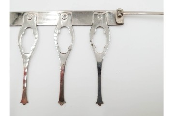 当時物!　旧日本軍(大日本帝国陸軍)　第2種射撃章・戦没従軍記章・戦捷徽章・コンパス(出動記念の刻印入り)・勲章吊り金具の5点セット　(R-084793)