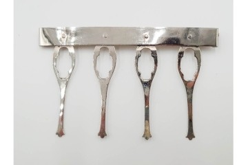 当時物!　旧日本軍(大日本帝国陸軍)　第2種射撃章・戦没従軍記章・戦捷徽章・コンパス(出動記念の刻印入り)・勲章吊り金具の5点セット　(R-084793)