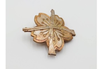 当時物!　旧日本軍(大日本帝国陸軍)　第2種射撃章・戦没従軍記章・戦捷徽章・コンパス(出動記念の刻印入り)・勲章吊り金具の5点セット　(R-084793)