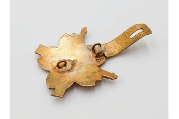 当時物!　旧日本軍(大日本帝国陸軍)　第2種射撃章・戦没従軍記章・戦捷徽章・コンパス(出動記念の刻印入り)・勲章吊り金具の5点セット　(R-084793)