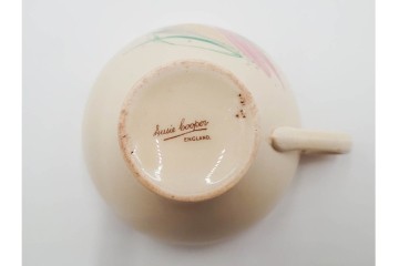 イギリスヴィンテージ　Susie Cooper(スージークーパー)　ロングリーフ　上品で可愛らしいカップ&ソーサー2客・クリーマー・プレート4枚セット　(R-084796)