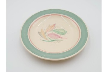 イギリスヴィンテージ　Susie Cooper(スージークーパー)　ロングリーフ　上品で可愛らしいカップ&ソーサー2客・クリーマー・プレート4枚セット　(R-084796)