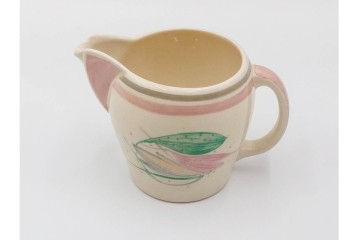 イギリスヴィンテージ　Susie Cooper(スージークーパー)　ロングリーフ　上品で可愛らしいカップ&ソーサー2客・クリーマー・プレート4枚セット　(R-084796)