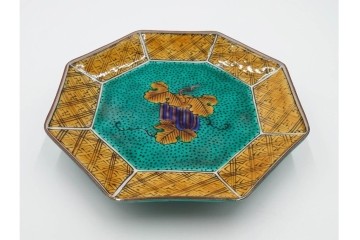 三ツ井為吉　九谷焼　吉田屋絵変　約17cm　5.6寸　共箱付　八角形の銘々皿5枚セット　(R-084800)　