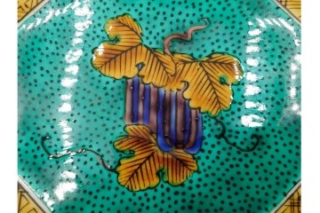 三ツ井為吉　九谷焼　吉田屋絵変　約17cm　5.6寸　共箱付　八角形の銘々皿5枚セット　(R-084800)　