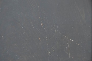 アジアンヴィンテージ　アンティーク調　蝶の羽をモチーフにしたシンメトリーデザインが魅力的な李朝箪笥　(R-084806)