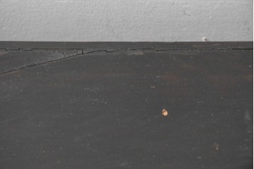 アジアンヴィンテージ　アンティーク調　蝶の羽をモチーフにしたシンメトリーデザインが魅力的な李朝箪笥　(R-084808)