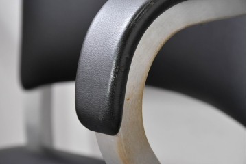 中古　美品　廃番品　レトロモダンなデザインが魅力的なデスクチェア5脚セット　(R-084809)