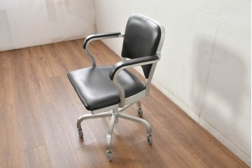 中古　美品　廃番品　レトロモダンなデザインが魅力的なデスクチェア5脚セット　(R-084809)