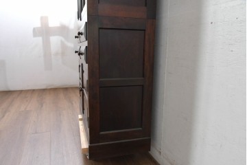 中古　美品　松本民芸家具　落ち着きのある洗練された佇まいが魅力のG-1型面取食器棚　定価約57万円相当　(R-084810)