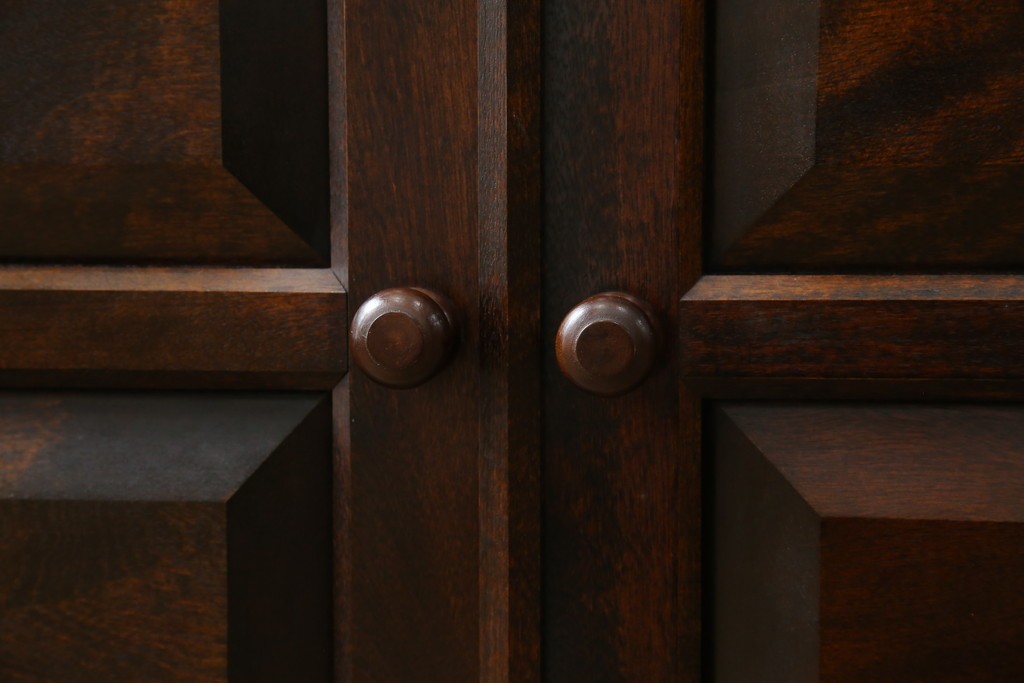 中古　美品　松本民芸家具　落ち着きのある洗練された佇まいが魅力のG-1型面取食器棚　定価約57万円　(R-084810)