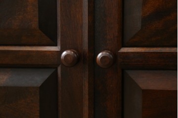 中古　美品　松本民芸家具　落ち着きのある洗練された佇まいが魅力のG-1型面取食器棚　定価約57万円　(R-084810)