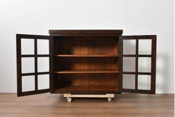 《脚(台輪)取り付け加工費込み》　中古　美品　松本民芸家具　G-1型面取食器棚　落ち着きのある洗練された佇まいが魅力のキャビネット　(R-084811)