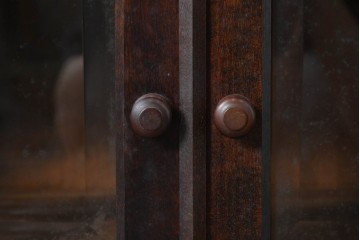 《脚(台輪)取り付け加工費込み》　中古　美品　松本民芸家具　G-1型面取食器棚　落ち着きのある洗練された佇まいが魅力のキャビネット　(R-084811)