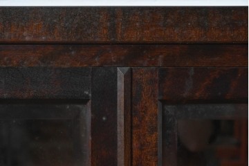 《脚(台輪)取り付け加工費込み》　中古　美品　松本民芸家具　G-1型面取食器棚　落ち着きのある洗練された佇まいが魅力のキャビネット　(R-084811)