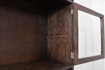 和製ビンテージ　軽井沢彫り　隅々まで施された桜の彫りが見事な食器棚(収納棚、戸棚、キャビネット、カップボード、ヴィンテージ)(R-084813)