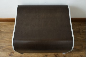 中古　イタリア高級家具　Lapalma(ラパルマ)　インテリアに映える曲線デザインが目を引くZAスツール　(R-084815)