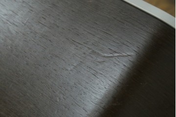 中古　イタリア高級家具　Lapalma(ラパルマ)　インテリアに映える曲線デザインが目を引くZAスツール　(R-084815)