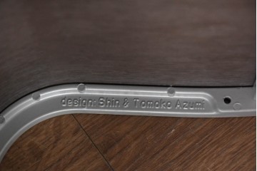中古　イタリア高級家具　Lapalma(ラパルマ)　インテリアに映える曲線デザインが目を引くZAスツール　(R-084815)