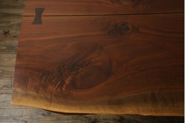 和製ヴィンテージ　美品　刻印なしの年代もの!!　ジョージ・ナカシマ(George Nakashima)　美しい木目とどっしりとした佇まいが魅力的なMINGUREN DINING(ミングレン)ダイニングテーブル　(R-084816)