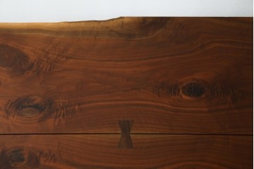 和製ヴィンテージ　美品　刻印なしの年代もの!!　ジョージ・ナカシマ(George Nakashima)　美しい木目とどっしりとした佇まいが魅力的なMINGUREN DINING(ミングレン)ダイニングテーブル　(R-084816)