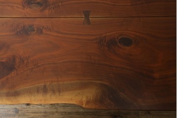 和製ヴィンテージ　美品　刻印なしの年代もの!!　ジョージ・ナカシマ(George Nakashima)　美しい木目とどっしりとした佇まいが魅力的なMINGUREN DINING(ミングレン)ダイニングテーブル　(R-084816)