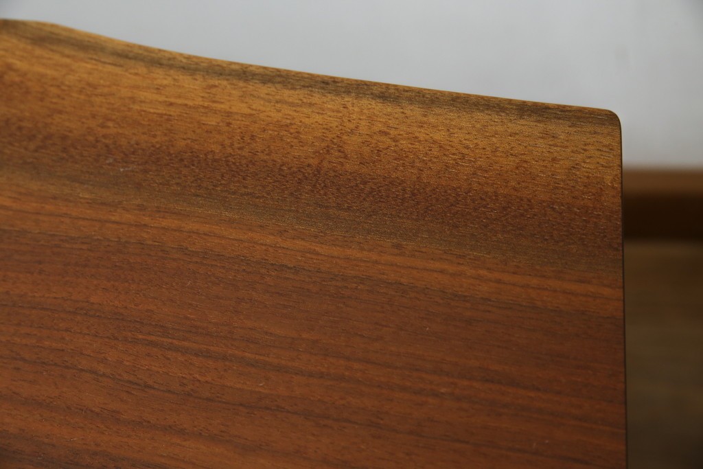 和製ヴィンテージ　美品　刻印なしの年代もの!!　ジョージ・ナカシマ(George Nakashima)　美しい木目とどっしりとした佇まいが魅力的なMINGUREN DINING(ミングレン)ダイニングテーブル　(R-084816)