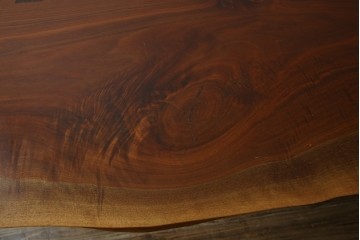 和製ヴィンテージ　美品　刻印なしの年代もの!!　ジョージ・ナカシマ(George Nakashima)　美しい木目とどっしりとした佇まいが魅力的なMINGUREN DINING(ミングレン)ダイニングテーブル　(R-084816)