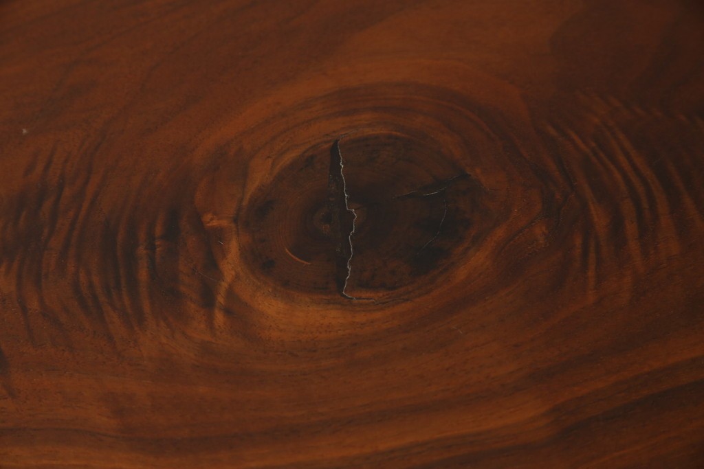 和製ヴィンテージ　美品　刻印なしの年代もの!!　ジョージ・ナカシマ(George Nakashima)　美しい木目とどっしりとした佇まいが魅力的なMINGUREN DINING(ミングレン)ダイニングテーブル　(R-084816)