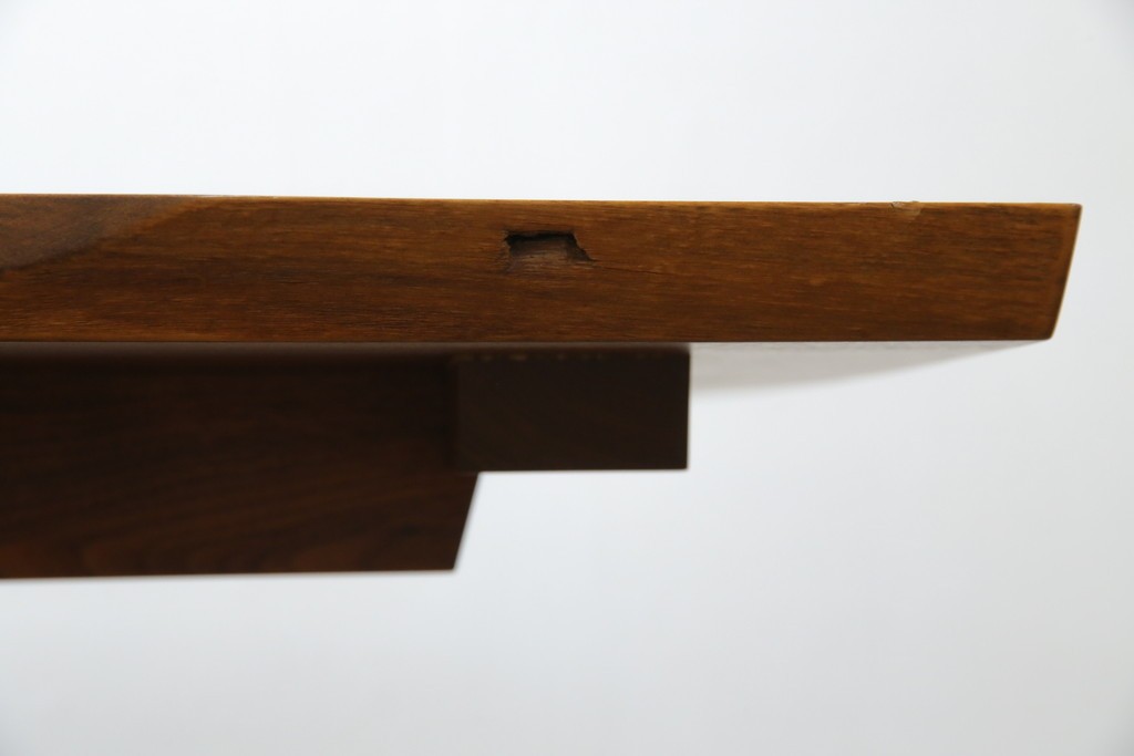 和製ヴィンテージ　美品　刻印なしの年代もの!!　ジョージ・ナカシマ(George Nakashima)　美しい木目とどっしりとした佇まいが魅力的なMINGUREN DINING(ミングレン)ダイニングテーブル　(R-084816)