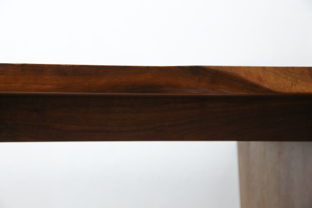 和製ヴィンテージ　美品　刻印なしの年代もの!!　ジョージ・ナカシマ(George Nakashima)　美しい木目とどっしりとした佇まいが魅力的なMINGUREN DINING(ミングレン)ダイニングテーブル　(R-084816)