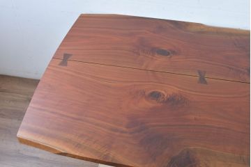 和製ヴィンテージ　美品　刻印なしの年代もの!!　ジョージ・ナカシマ(George Nakashima)　美しい木目とどっしりとした佇まいが魅力的なMINGUREN DINING(ミングレン)ダイニングテーブル　(R-084816)