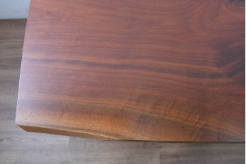 和製ヴィンテージ　美品　刻印なしの年代もの!!　ジョージ・ナカシマ(George Nakashima)　美しい木目とどっしりとした佇まいが魅力的なMINGUREN DINING(ミングレン)ダイニングテーブル　(R-084816)