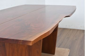 和製ヴィンテージ　美品　刻印なしの年代もの!!　ジョージ・ナカシマ(George Nakashima)　美しい木目とどっしりとした佇まいが魅力的なMINGUREN DINING(ミングレン)ダイニングテーブル　(R-084816)