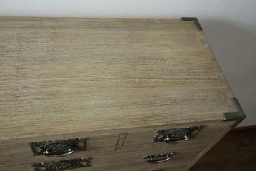 中古　会津松本(會津松本)　東西館　牡丹金具が上品な会津桐箪笥　定価約74万円　(R-084818)