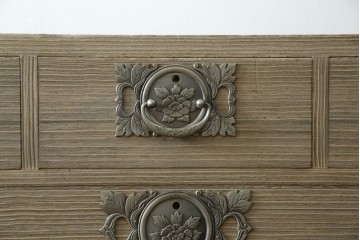 中古　会津松本(會津松本)　東西館　牡丹金具が上品な会津桐箪笥　定価約74万円　(R-084818)