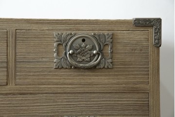 中古　会津松本(會津松本)　東西館　牡丹金具が上品な会津桐箪笥　定価約74万円　(R-084818)
