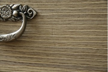 中古　会津松本(會津松本)　東西館　牡丹金具が上品な会津桐箪笥　定価約74万円　(R-084818)