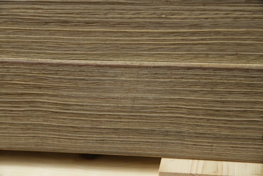 中古　会津松本(會津松本)　東西館　牡丹金具が上品な会津桐箪笥　定価約74万円　(R-084818)