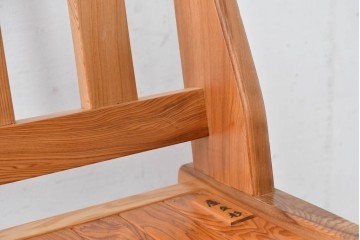 和製ビンテージ　美品　希少品　屋久杉　温もりと格調を備えた回転チェア2脚　セット定価約100万円相当　(R-084819)