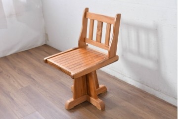 和製ビンテージ　美品　希少品　屋久杉　温もりと格調を備えた回転チェア2脚　セット定価約100万円相当　(R-084819)